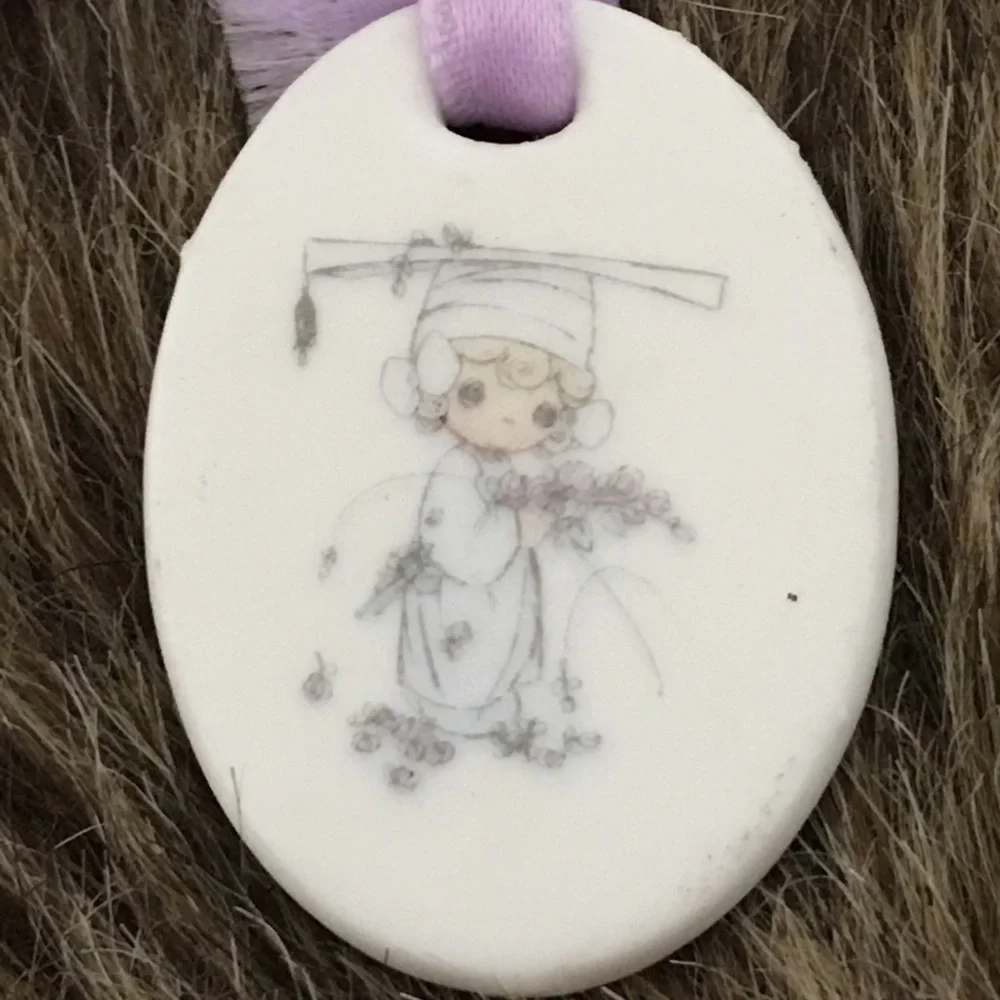Vintage 1989 Precious Moments Graduate ribbon